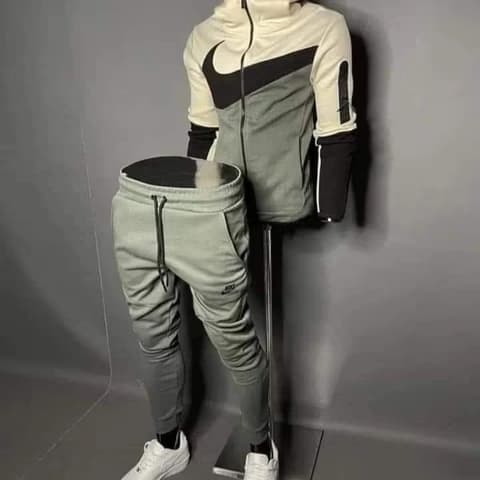 Nike Maslinasto bež Trenerka (Veliki znak)