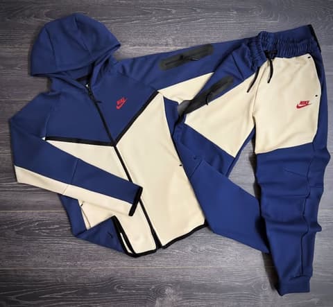 Nike Plava Bež Tech v3 Trenerka (Crveni znak)