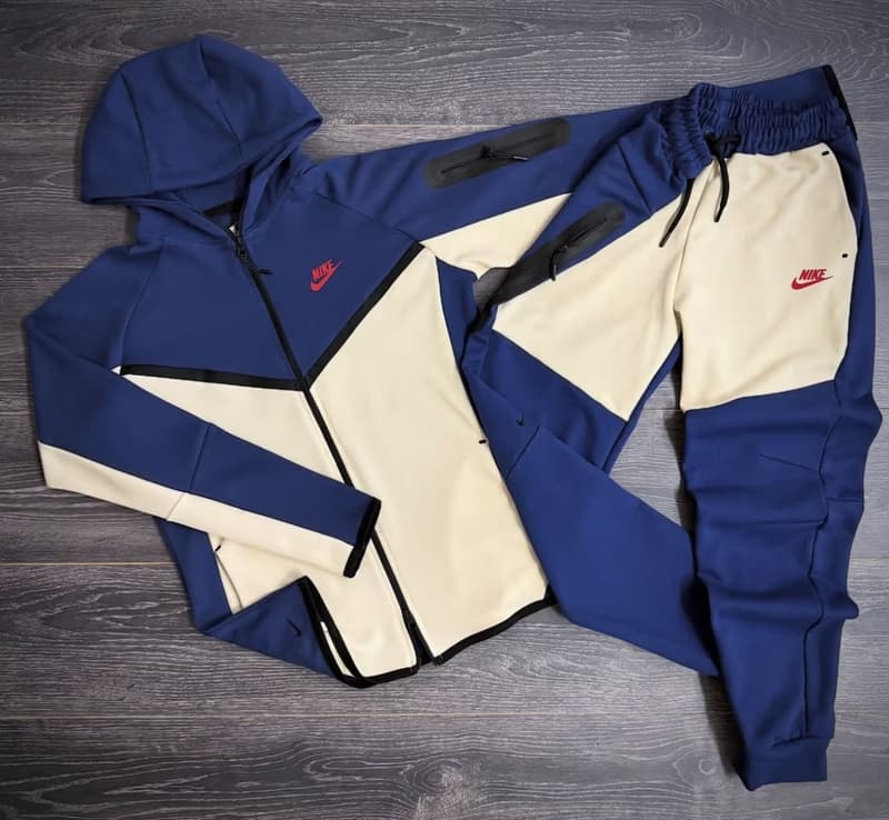 Nike Plava Bež Tech v3 Trenerka (Crveni znak) - slika 1