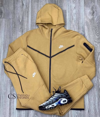 Nike Braon Trenerka Tech Fleece (Sa Gumom)