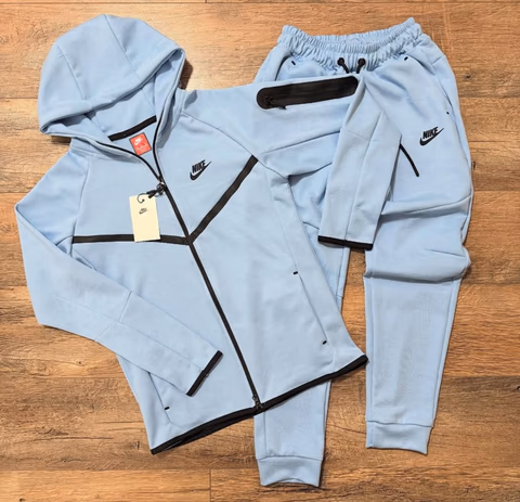 Nike Svijetlo plava Trenerka Tech Fleece